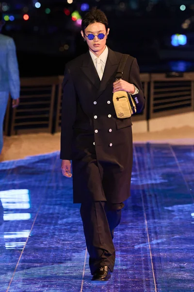 Look 6